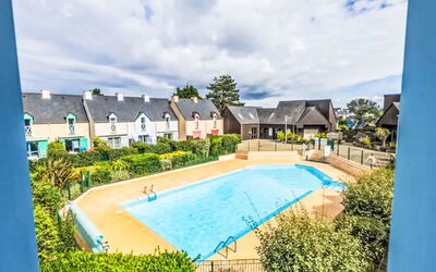 Saint Malo 651: Landscaping, Landgoed, Eco Hotel, Oprit, Zwembad, Werf, Toevlucht, Villa, Parking, Hacienda