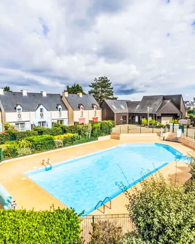 Saint Malo 651: Landscaping, Landgoed, Eco Hotel, Zwembad, Oprit, Werf, Toevlucht, Villa, Parking, Hacienda
