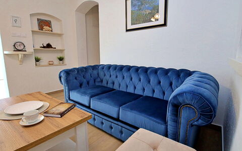 Antoine: Bankstel, Tafel, Fotolijst, Meubilair, Eigendom, Comfort, Slaapbank, Interieur Ontwerp, Hout, Woonkamer