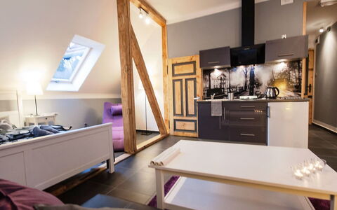 Szczawno Zdroj 100: Tafel, Eigendom, Meubilair, Cabinetry, Gebouw, Lade, Ladenkast, Hout, Comfort, Interieur Ontwerp