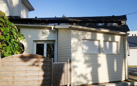Ker Penthièvre: Lucht, Gebouw, Venster, Deur, Hout, Land Lot, Huis, Verblijf, Weg Oppervlak, Siding