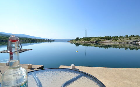 Novigrad (Zadar) 102: Water, Lucht, Watervoorraden, Azure, Watercraft, Fles, Meer, Boot, Kust En Oceanic Landvormen, Landschap