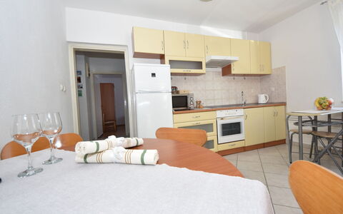 Zadar 150: Cabinetry, Meubilair, Countertop, Tableware, Lade, Toestel Van De Keuken, Hout, Ladenkast, Keuken, Interieur Ontwerp