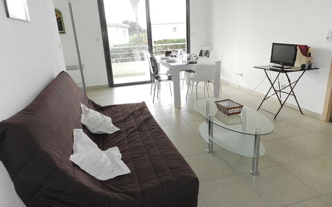 Lup - les Terrasses D'Alistro: Meubilair, Eigendom, Tafel, Verlichting, Fabriek, Gebouw, Hout, Interieur Ontwerp, Comfort, Flooring
