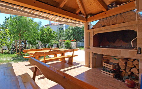 Zadar Bibinje 208: Eigendom, Kamer, Gebouw, Huis, Veranda, Onroerend Goed, Huis, Hardwood, Patio, Meubilair