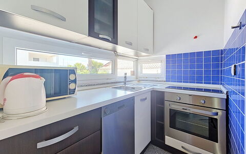 Zadar Bibinje 208: Keuken, Countertop, Flooring, Interieur Ontwerp, Major Appliance, Toestel Van De Keuken, Verdieping, Plafond, Huis, Loodgieterswerkinrichting
