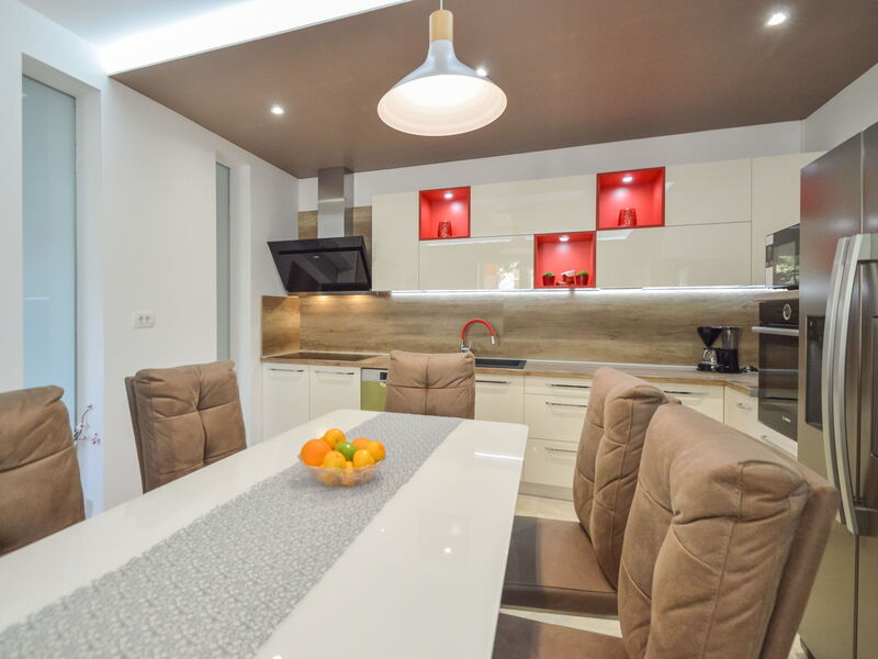 Accommodatie:&nbsp;Mornar 100.5