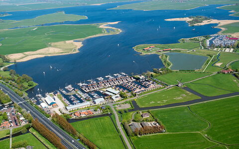 De Woude: Water, Watervoorraden, Natuur, Natuurlijke Omgeving, Natuurlijk Landschap, Lucht, Stedelijk Ontwerp, Land Lot, Kust En Oceanic Landvormen, Waterloop