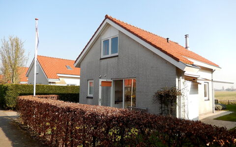 Noordwijk 450: Fabriek, Lucht, Gebouw, Eigendom, Venster, Huis, Land Lot, Boom, Verblijf, Woongebied