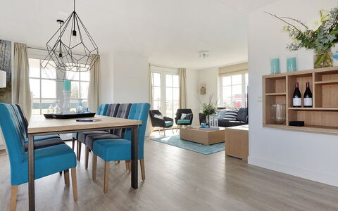 Noordwijk 810: Bankstel, Eigendom, Tafel, Venster, Hout, Interieur Ontwerp, Architectuur, Stoel, Kamerplant, Hal