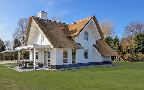 Noordwijk 810: Lucht, Gebouw, Fabriek, Venster, Wolk, Huis, Boom, Land Lot, Verblijf, Deur
